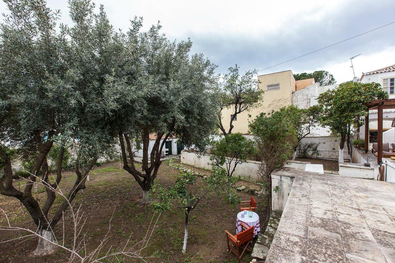 Two Olive Trees Guest House Spétses Екстериор снимка
