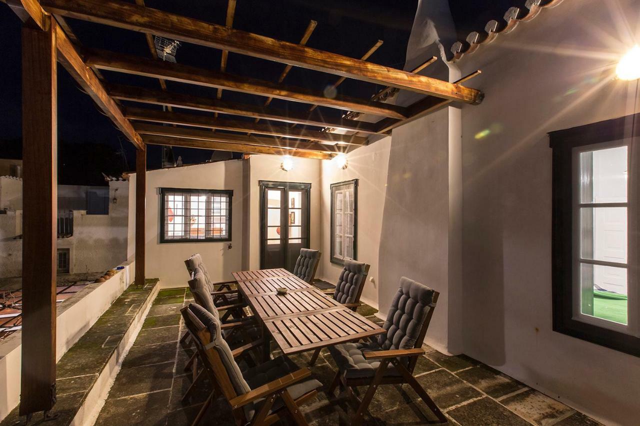 Two Olive Trees Guest House Spétses Екстериор снимка