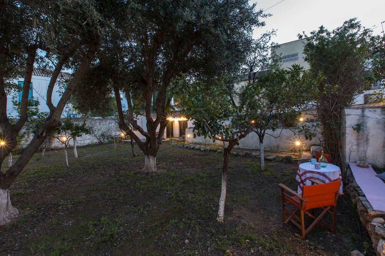 Two Olive Trees Guest House Spétses Екстериор снимка