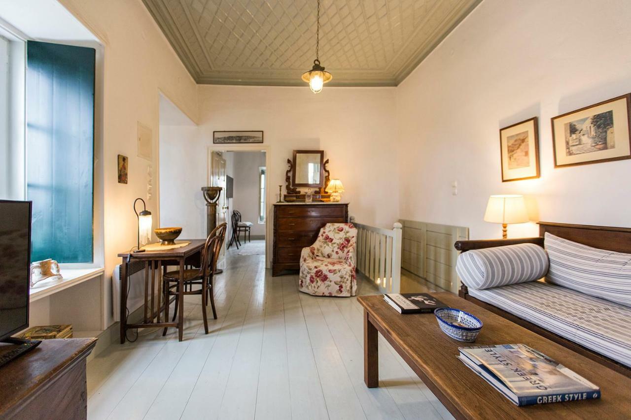 Two Olive Trees Guest House Spétses Екстериор снимка